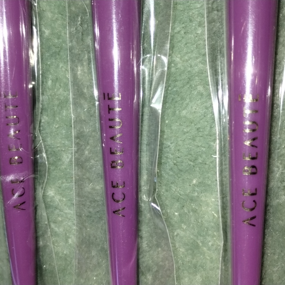 Brushes - Picture 3 of 3